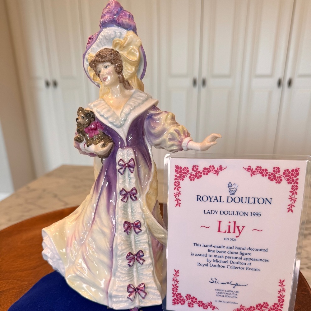Lady Doulton Lily Royal Doulton Figurine HN3626. 1995 Limited Edition.